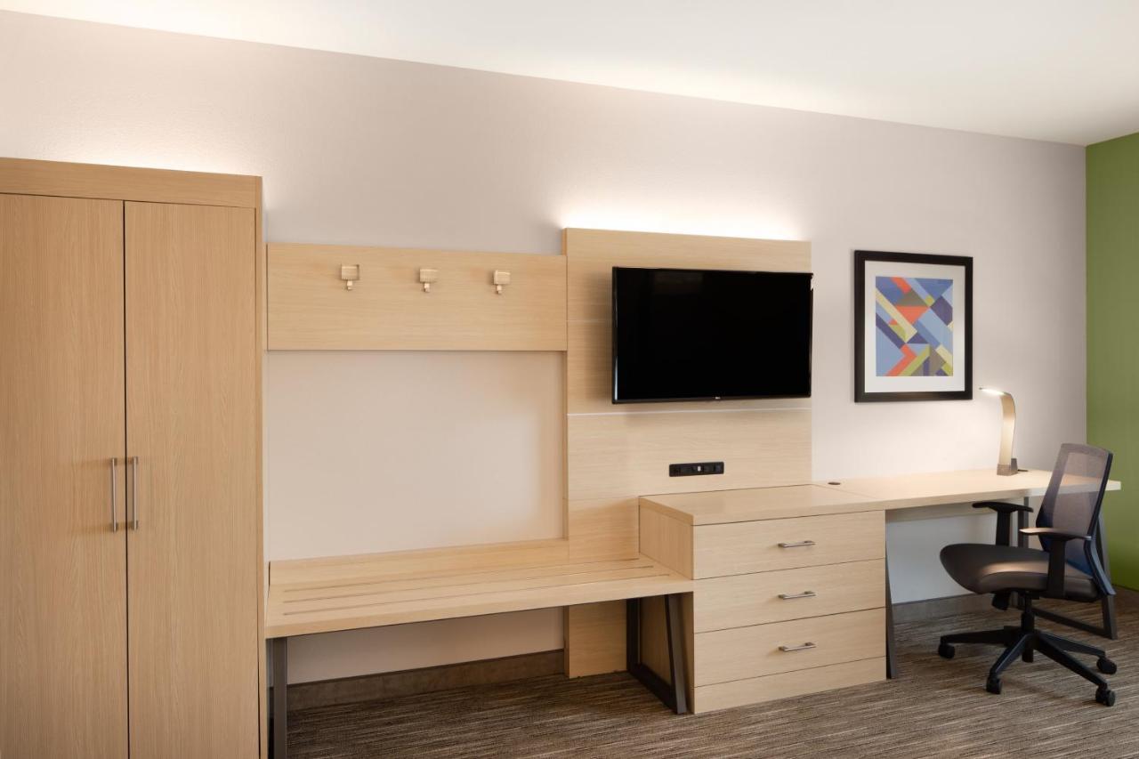Holiday Inn Express & Suites Ft Myers Beach-Sanibel Gateway By Ihg Fort Myers Beach Exteriér fotografie