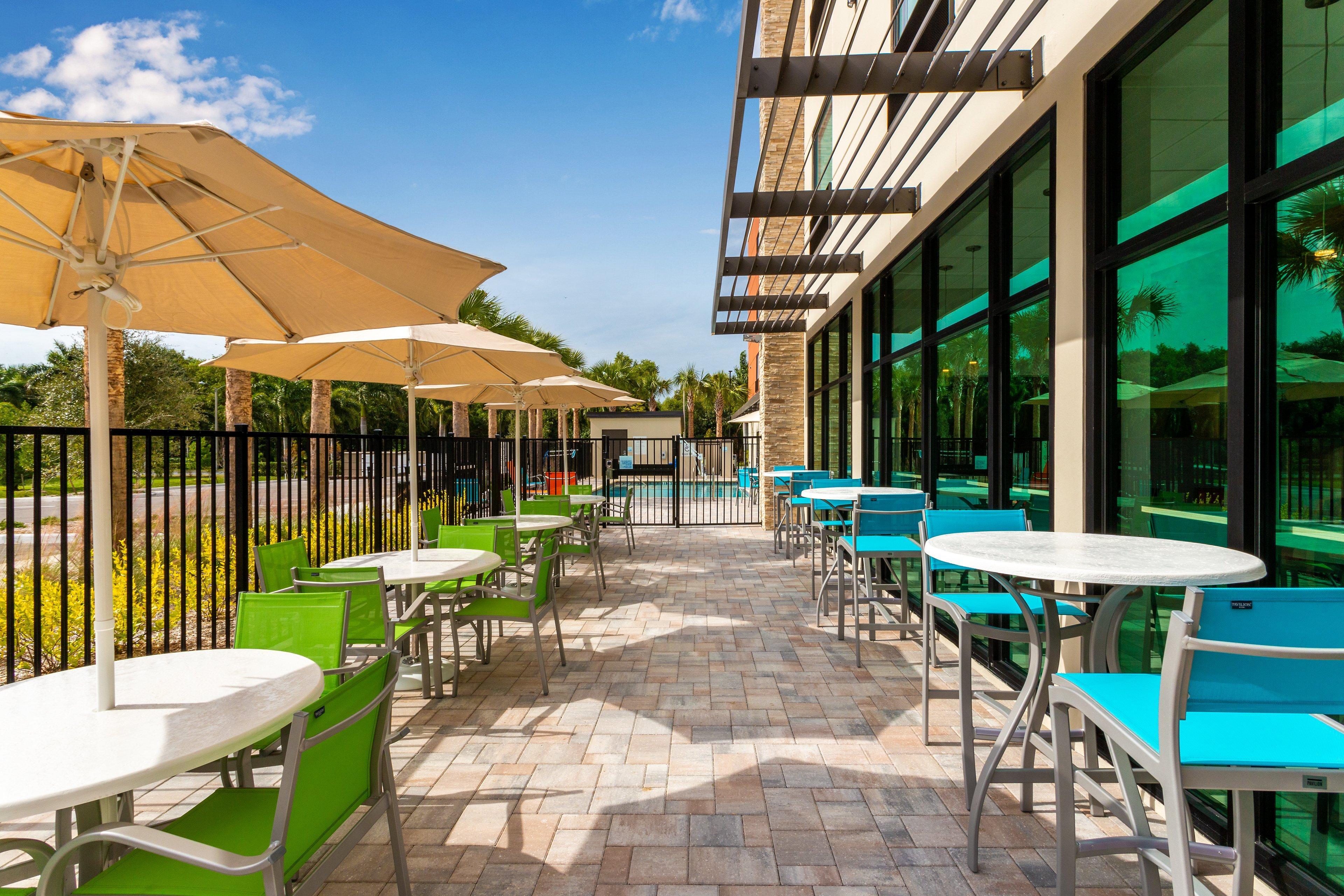 Holiday Inn Express & Suites Ft Myers Beach-Sanibel Gateway By Ihg Fort Myers Beach Exteriér fotografie